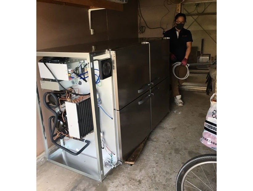 千葉県佐倉市の住宅街に構えた隠れ家的飲食店から冷凍冷蔵庫を回収